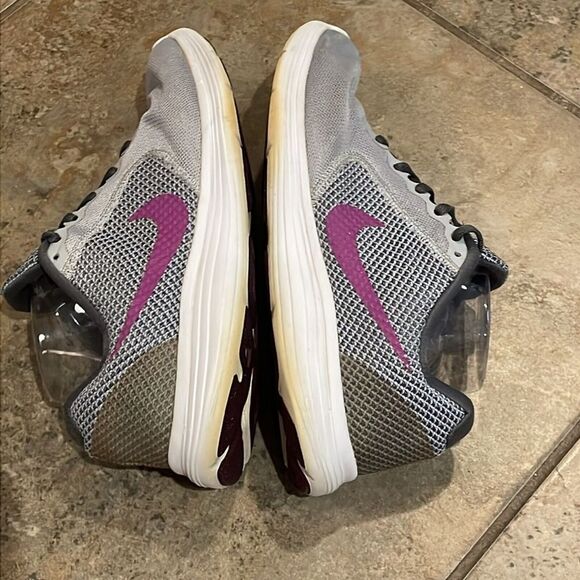 Nike Revolution 3 Grey Pink Sneaker Shoes Womens Size 9 EU 40.5 819303-009 - Picture 11 of 12